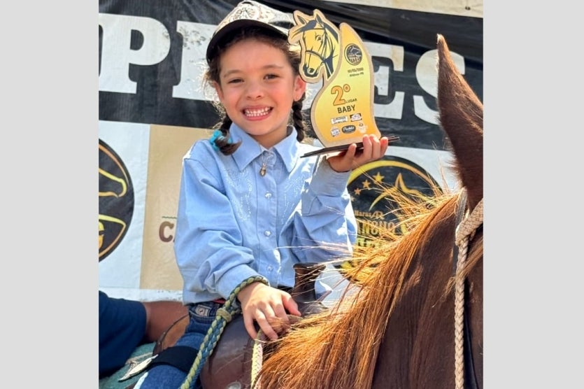 Menina De 5 Anos Se Destaca Em Competições Dos Três Tambores (6)