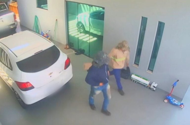 Moradora De Nova Olímpia é Vítima De Roubo Em Plena Tarde
