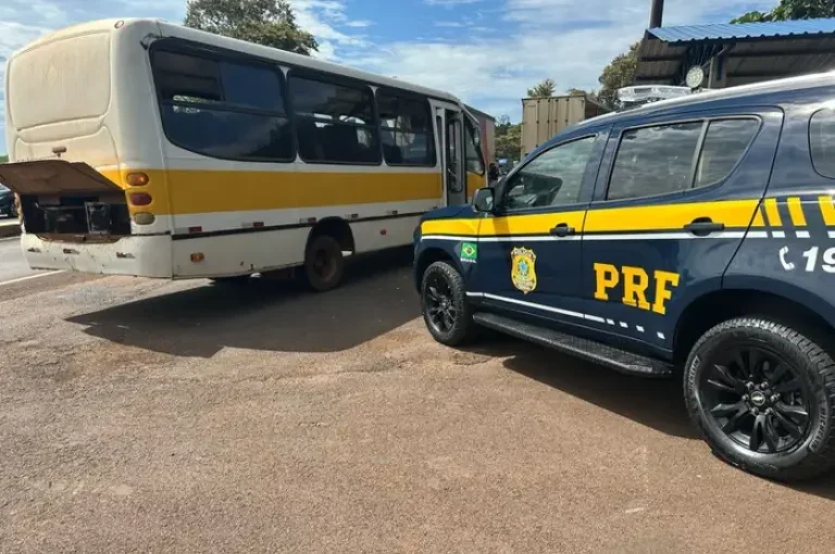 Prf Flagra ônibus Com Trabalhadores Sem Condições Mínimas