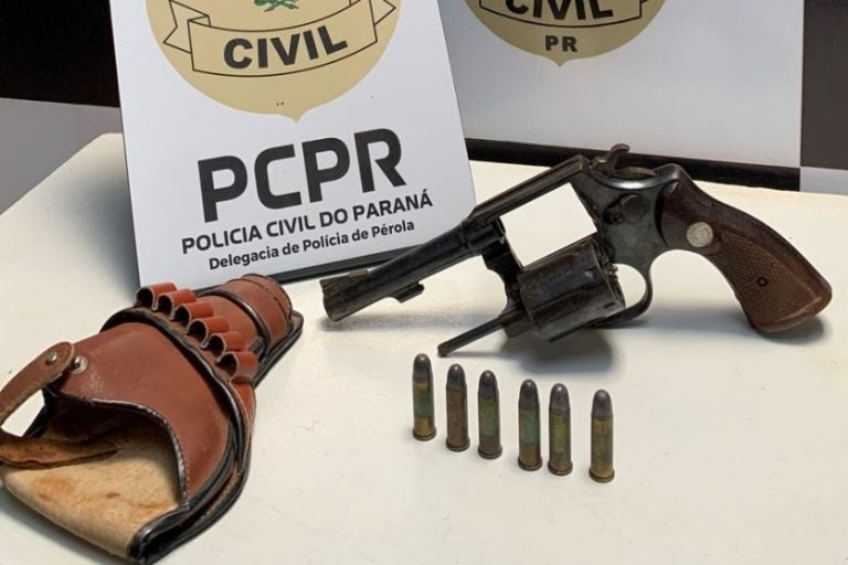 Perolense é Conduzido à Delegacia Por Posse Irregular De Revólver