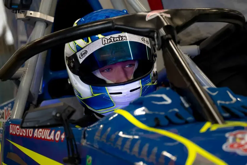 Piloto De Umuarama Assume A Liderança Em Dobro Na Fórmula Vee (4)