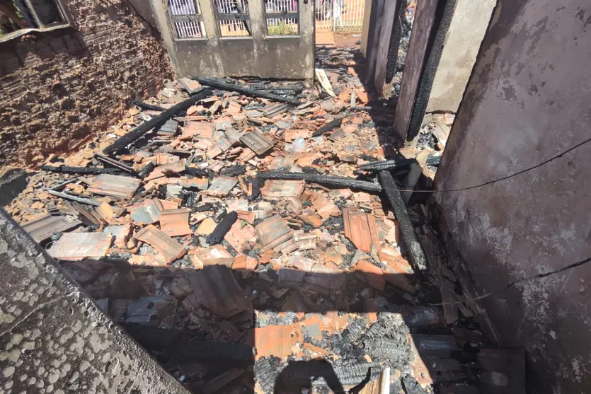 Tapira Incêndio Destrói Casa E Duas Crianças Morrem Carbonizadas (5)