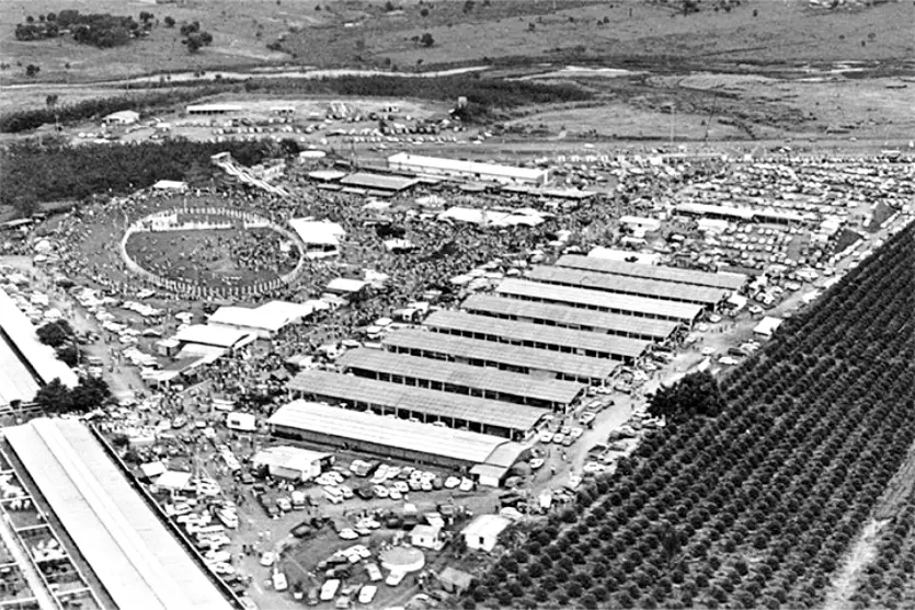 'voz Do Trovão', O Radialista Que Conquistou A Expo Umuarama! (3)