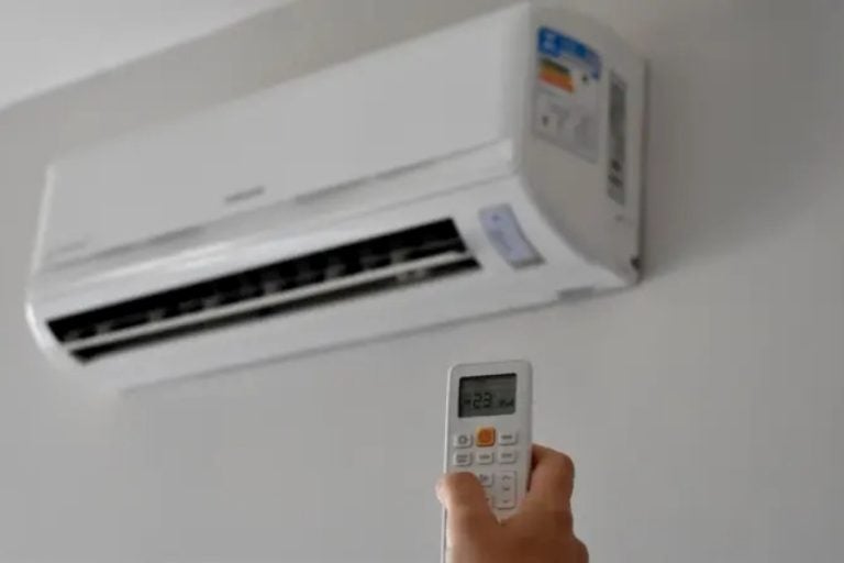 Conta de energia em março permanecerá sem cobrança adicional.
