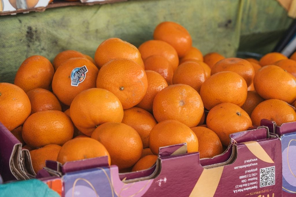 Expo Umuarama inova com frutas exóticas diretamente de São Paulo.