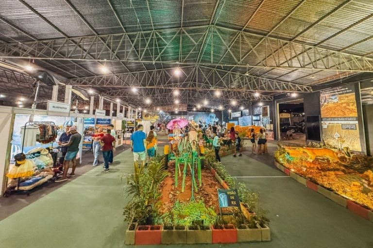Pavilhão da Indústria e do Comércio na Expo Umuarama atrai centenas de visitantes