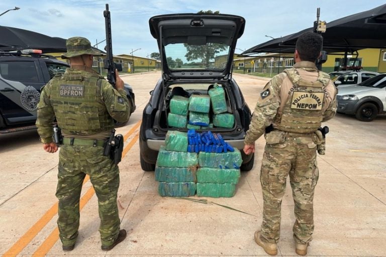 BPFron e PF apreendem maconha avaliada em quase R$ 600 mil.