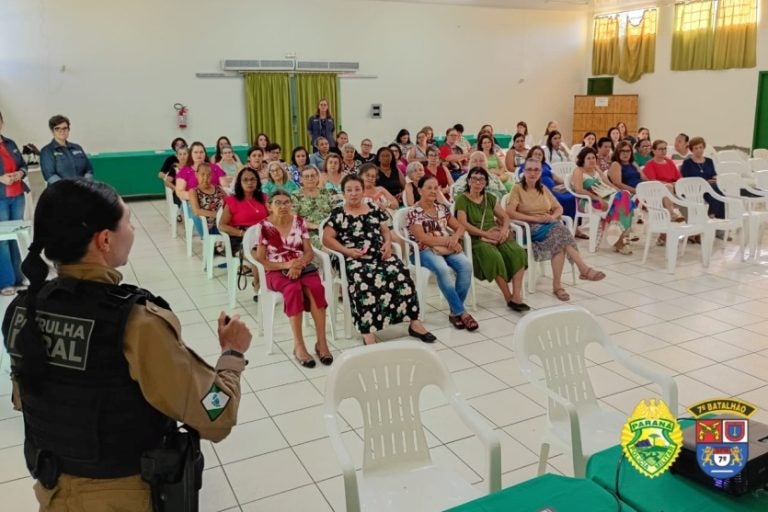7º BPM palestra sobre feminicídio e violência em Rondon.