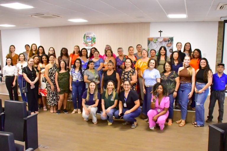 Encontro homenageia mulheres do campo com palestra e café da manhã
