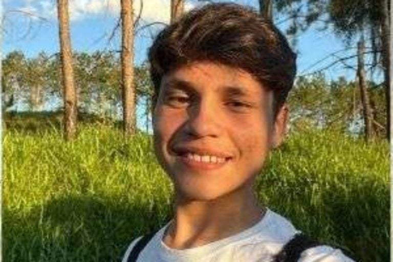 Jovem: a vítima foi baleado na madrugada de Natal, enquanto dormia na casa onde morava com a família