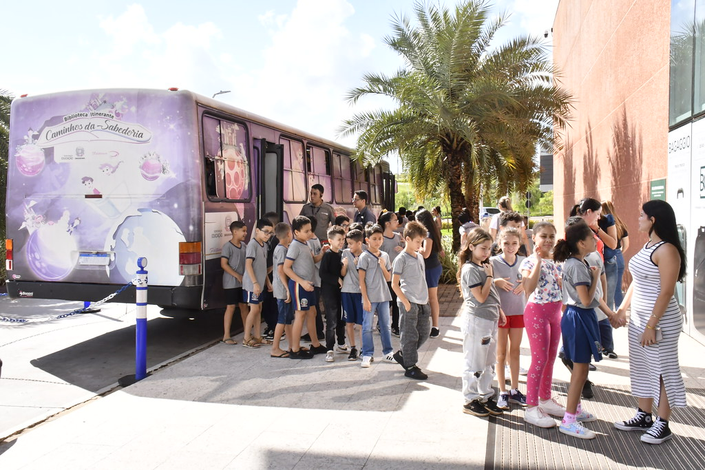 Biblioteca Itinerante Inicia Temporada Com Espetáculo Destacando Gêneros Literários