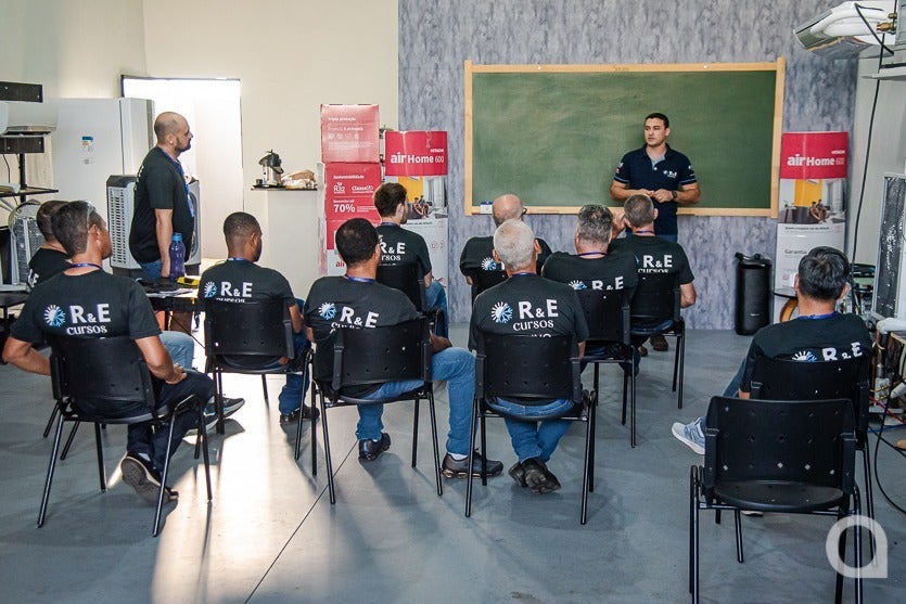 Curso De Ar Condicionado Da R&e Cursos Ganha Destaque (2)