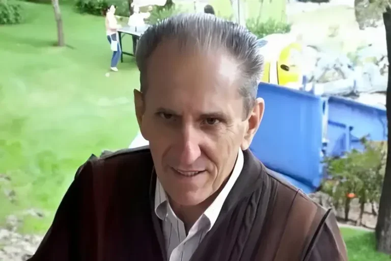 Familiares E Amigos Se Despedem Do Pioneiro Pedro Vasques