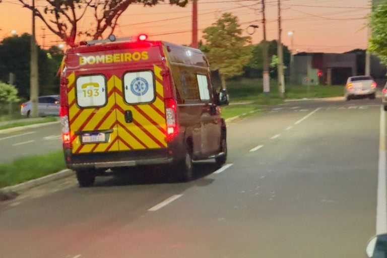 Homem corta o pé: o acidente ocorreu em um momento de intenso movimento, por causa do feriado de Páscoa.