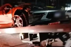 Influencer foge: ele estaria a mais de 100 km por hora em um bairro residencial.