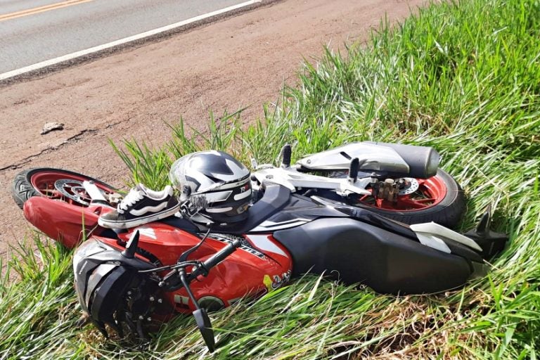 Iporã Motociclista Fica Ferido Após Colisão Com ônibus Na Rodovia