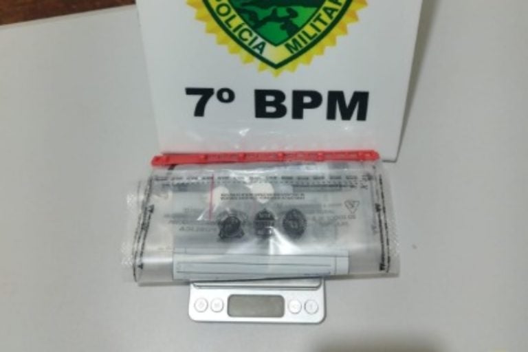 Jovens: Os flagrantes foram registrados durante abordagens realizadas pela PM.