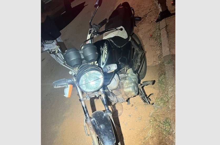 Motociclista Bate A Cabeça E Fica Desacordada Após Colisão (2)