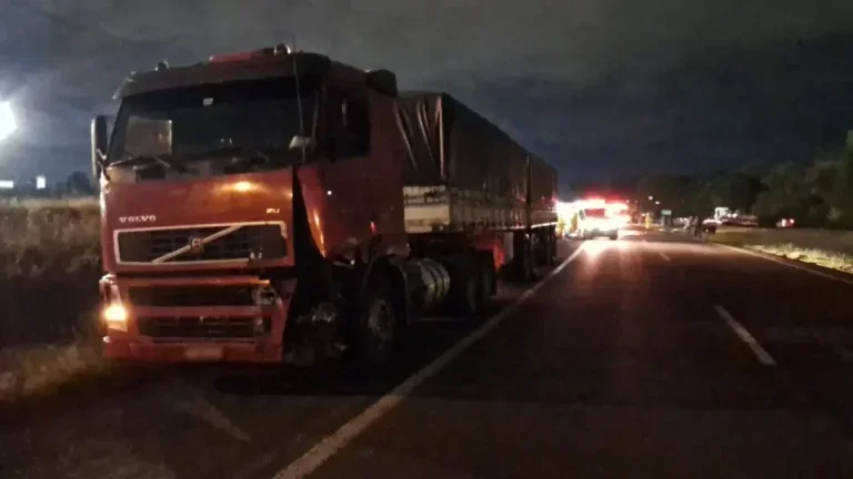 Motorista Morre Atropelado Por Caminhão Após Ser Ejetado Do Carro Em Colisão Na Br 376 4