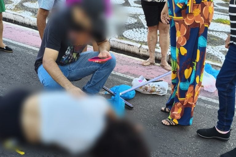 Mulher fica ferida após atropelamento