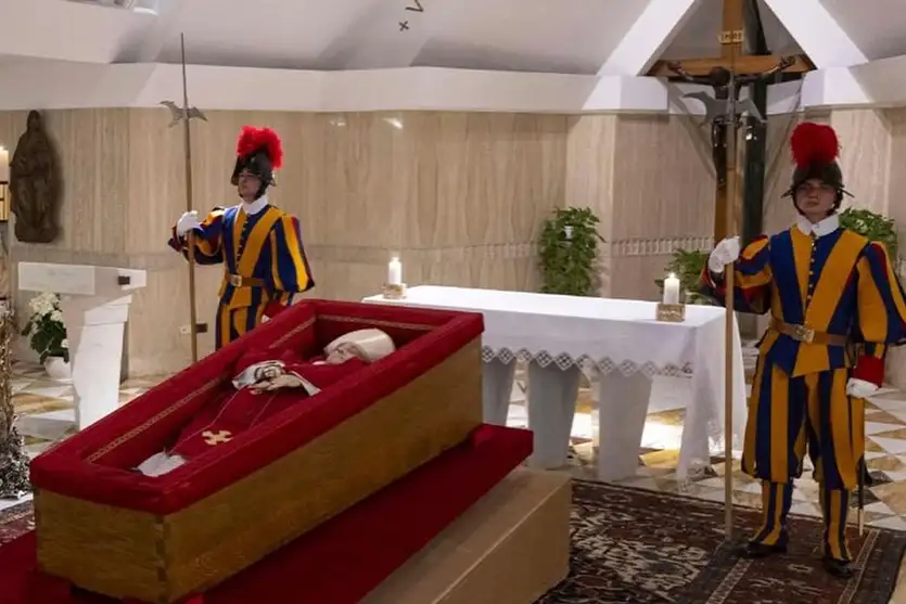 Papa Francisco: Vaticano libera imagens do velório e anuncia programação oficial