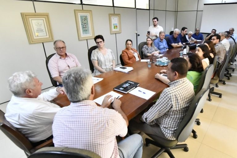Prefeito Scanavaca Avalia Ações E Ajusta Trabalho Com Sua Equipe (3)