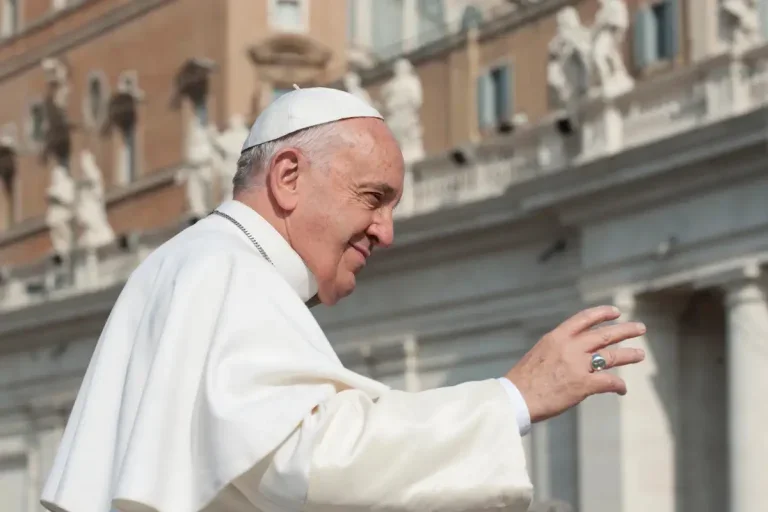 Quanto Ganha O Papa Entenda Como Funciona A Remuneração Do Pontífice