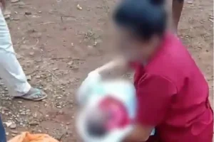 Recém nascido atacado