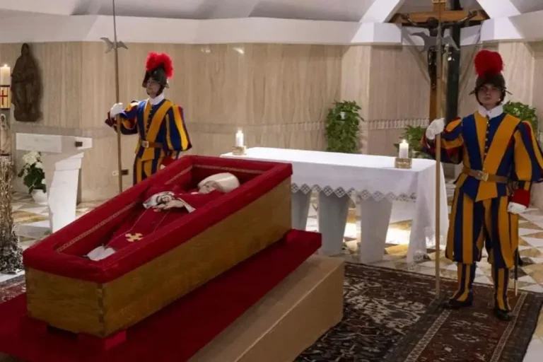 Sepultamento Do Papa Francisco Será Realizado No Sábado