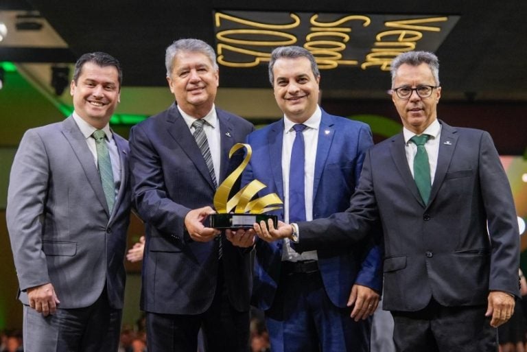 Sicoob Arenito Conquista 4 Troféus Em Premiação Nacional (4)