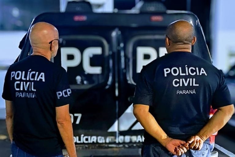 Homem com armas: ele estava sendo investigado por ameaçar a ex-namorada em Alto Paraíso no último domingo (30).