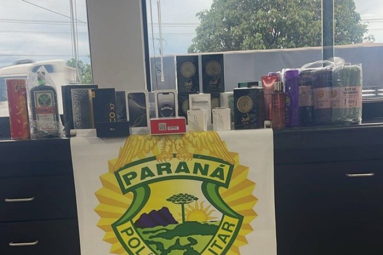 Mercadorias Contrabandeadas: as mercadorias, no valor total de R$ 14.375,00, não possuíam nota fiscal.