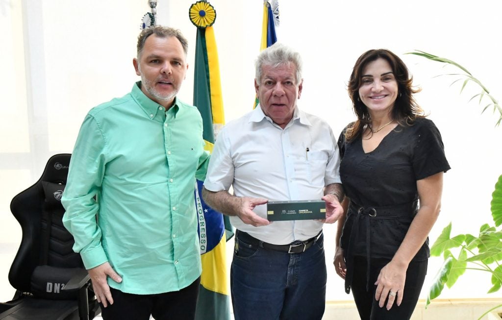 2493e2f5 4986 43de B60f D4950909ca24