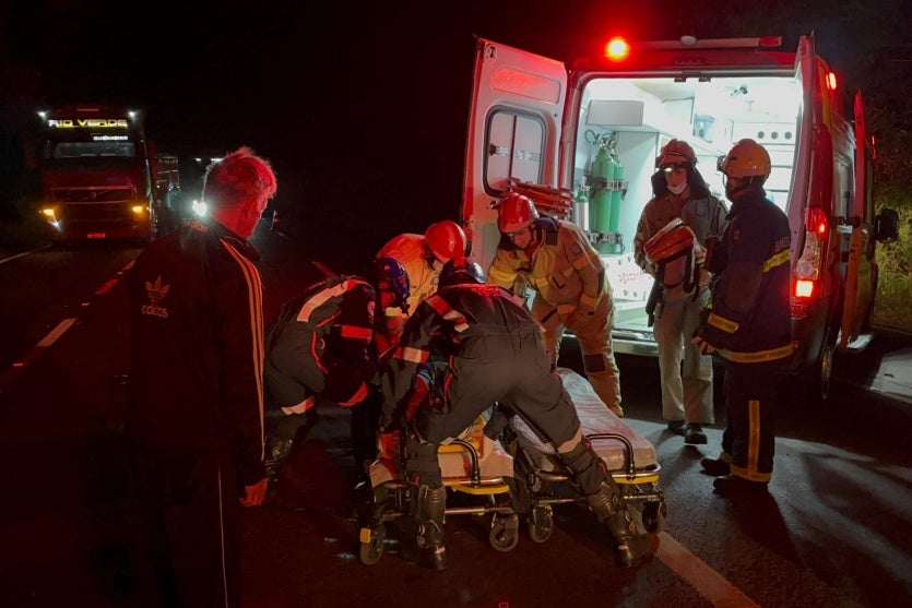 Acidente Entre Dois Carros 01