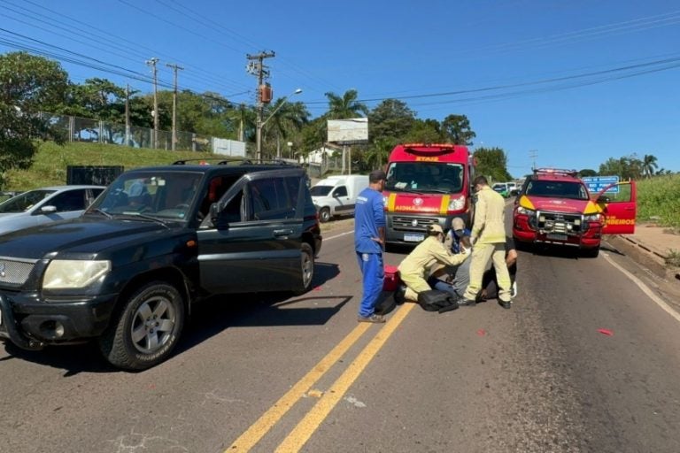 Acidentes deixam dois feridos: Os acidentes aconteceram com poucos minutos de intervalo e a cerca de 100 metros de distância entre si.