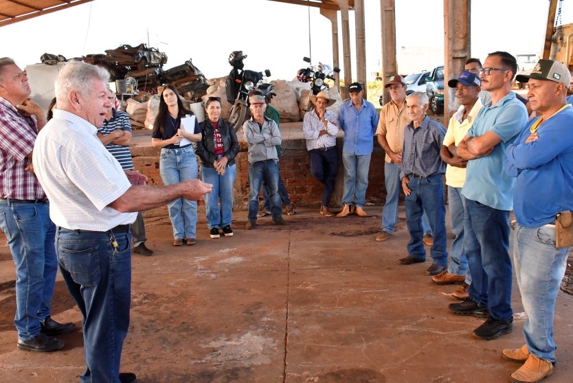 Agricultores E Produtores De Leite De Umuarama Recebem Calcário (1)