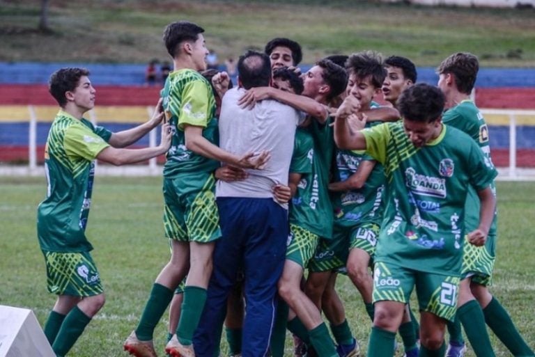 Bom De Bola Cianorte E Iporã Conquistam Títulos Da Etapa Regional (2)
