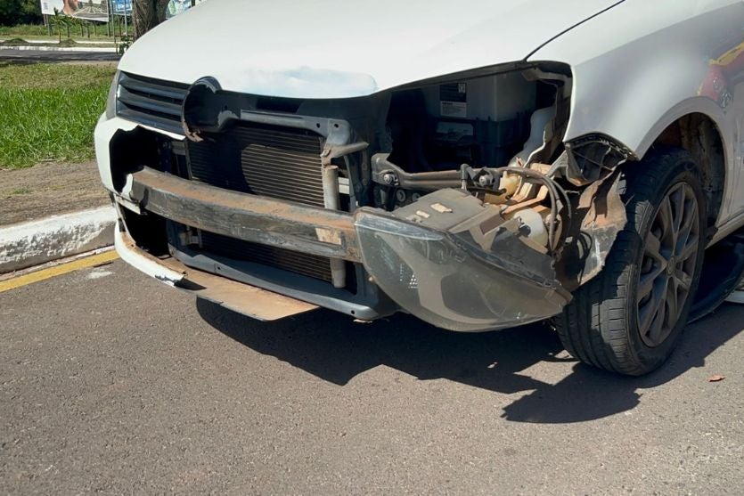 Colisão Entre Carro E Moto Deixa Dois Feridos Em Cruzamento De Umuarama;