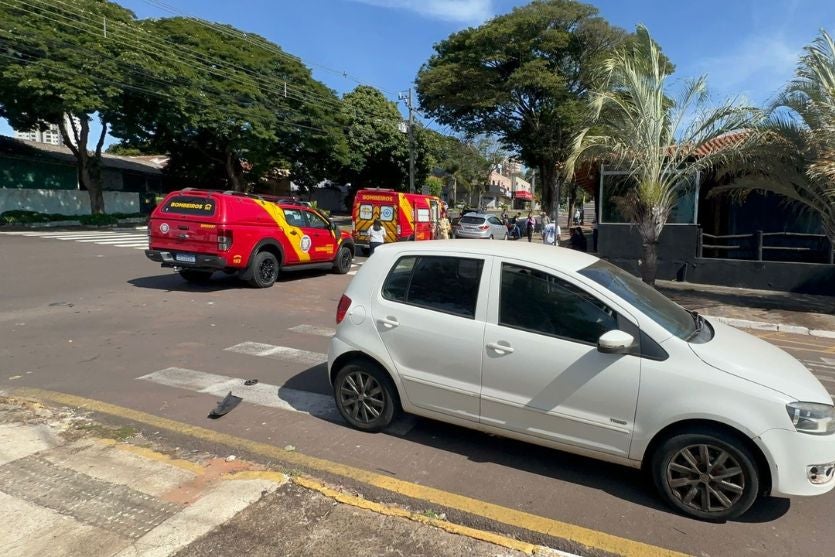 Colisão Entre Carro E Moto Deixa Dois Feridos Em Cruzamento De Umuarama (2)