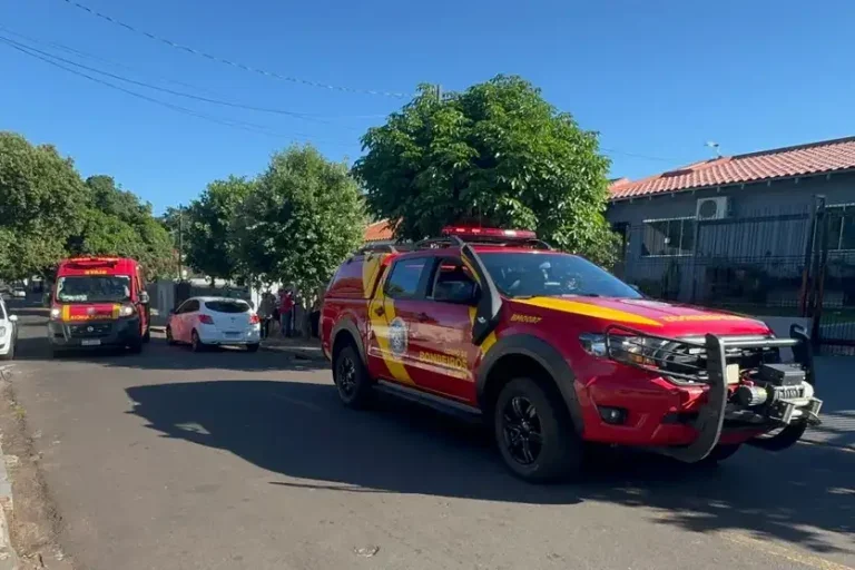Homem ferido com faca: a vítima mora com a esposa e tem o hábito de acordar mais cedo.