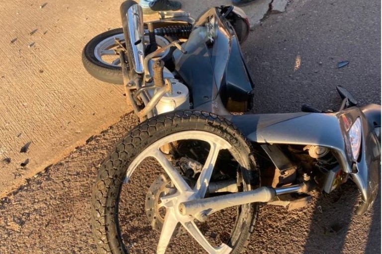 Jovem Fica Ferido Após Colisão Envolvendo Carro E Motocicleta Em Umuarama (2)