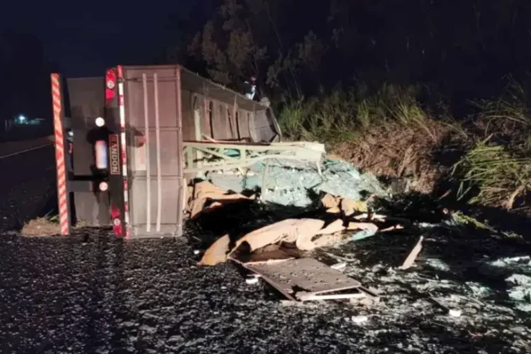 Motorista morre em acidente: a suspeita é que o condutor tenha perdido o controle da direção por razões ainda desconhecidas.