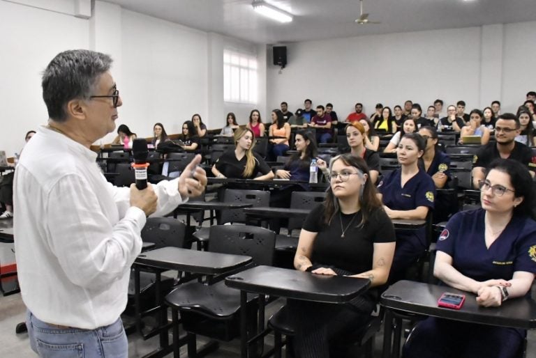 Palestras Orientam Sobre As Infecções Sexualmente Transmissíveis (3)