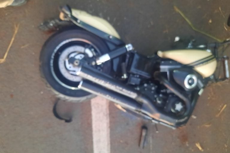 Piloto de Harley-Davidson: o acidente ocorreu na tarde deste sábado (10).