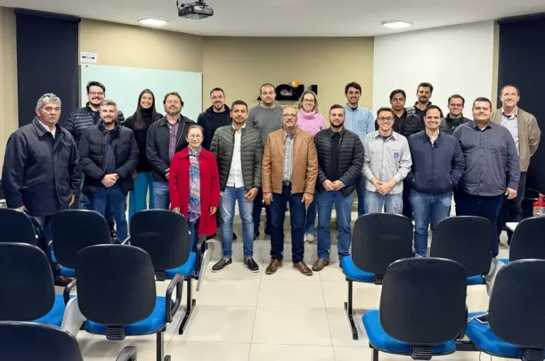Profissionais Se Reúnem Para Implantar Núcleo Da Construção Civil
