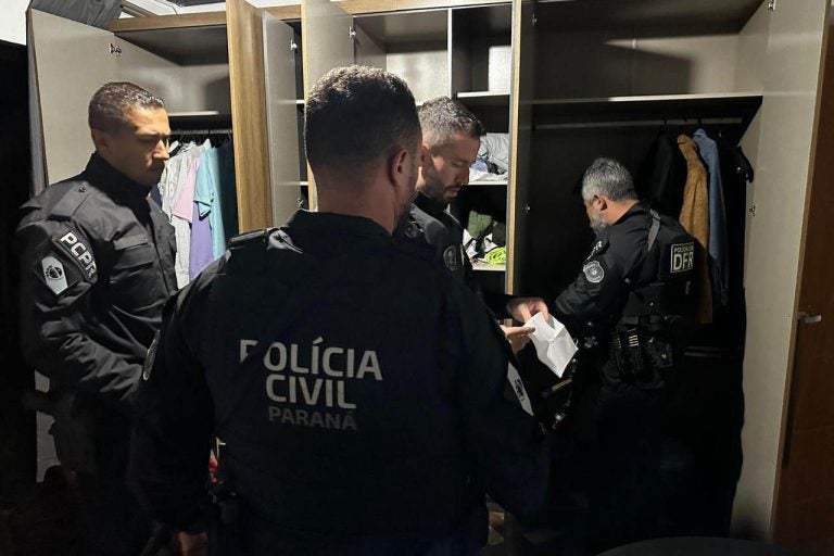 Quadrilha que adulterava soja e fertilizantes: a organização criminosa é suspeita de causar prejuízos superiores a R$ 15 milhões.