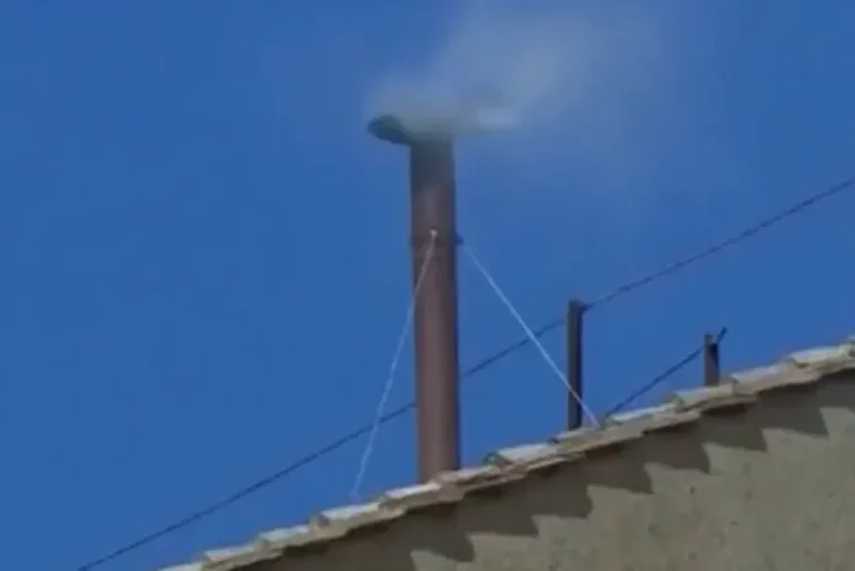 Rede Social Do Vaticano Publica Vídeo Com Fumaça Branca E Gera Alarme Falso