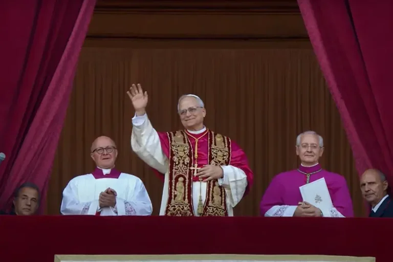Robert Francis Prevost é Apresentado Como Novo Papa