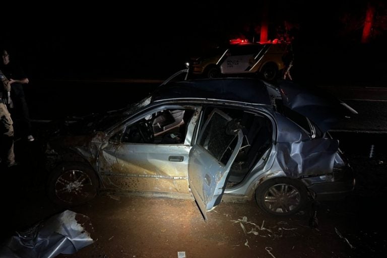 Acidente na PR-182: o sinistro ocorreu por volta das 23h50 deste sábado (28).