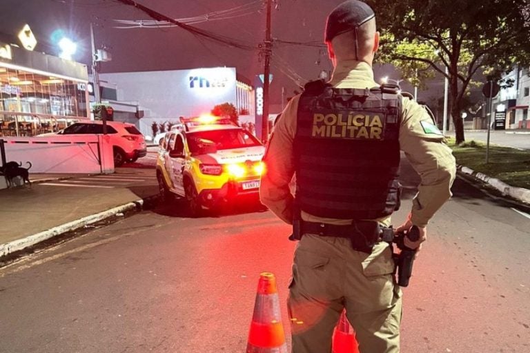 Blitz da PM: a ação faz parte de uma estratégia permanente da Polícia Militar para reduzir riscos no trânsito.